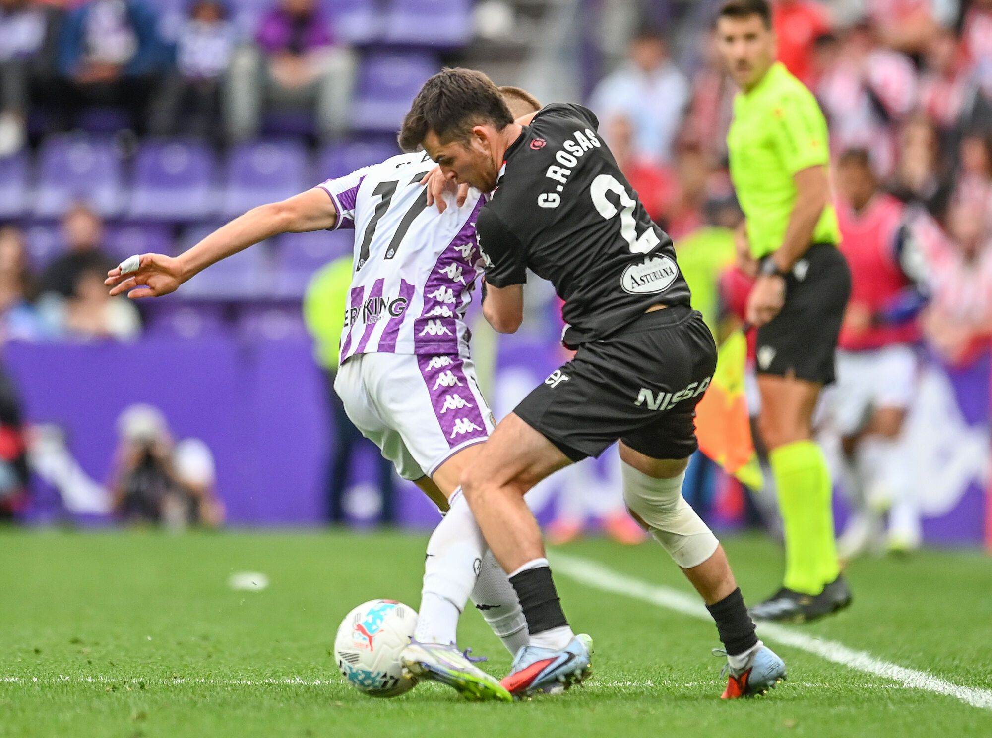 Fútbol. Partido correspondiente a la jornada 10 de Segunda División temporada 2025-2026 entre el Real Valladolid y el Sport. Gijón. Estadio Municipal José Zorrilla Partido de la Liga Hypermotion entre el Real Valladolid CF y el Real Sporting celebrado en el estadio José Zorrilla, Valladolid. 19/10/2025 - Ricardo Ordóñez