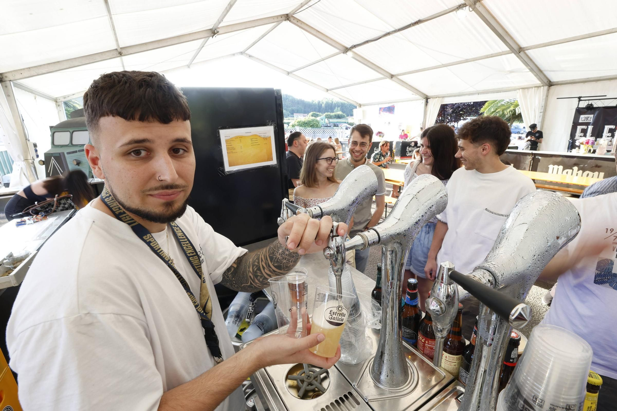 EN IMÁGENES: Así fue la inauguración del Festival de la Cerveza de Castrillón