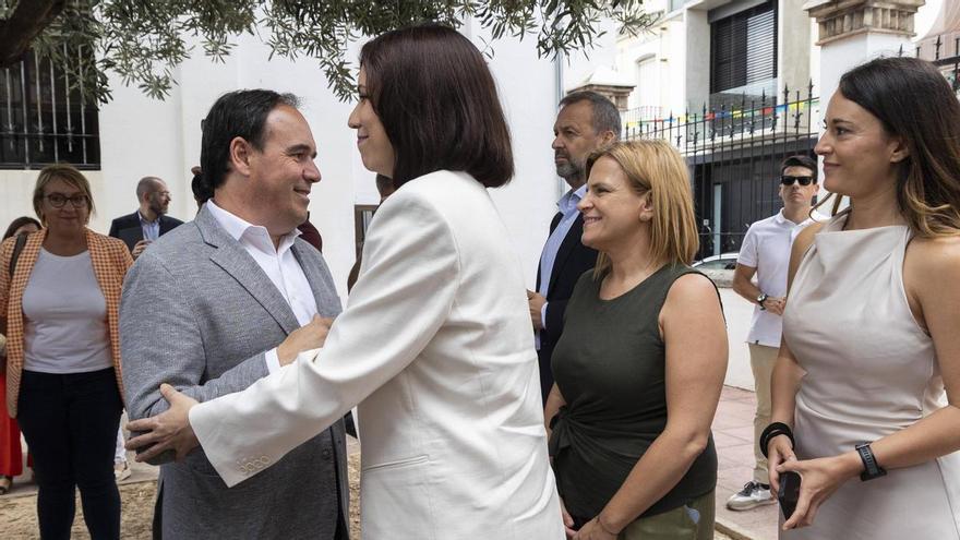 La hipocresía del PSPV condena a la Generalitat al chantaje identitario de Vox