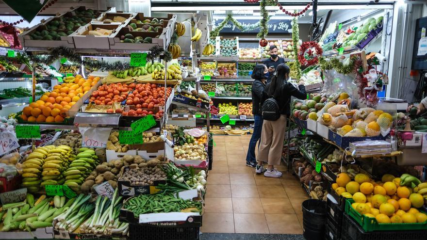 Compras navideñas en el Mercado Central de Las Palmas de Gran Canaria