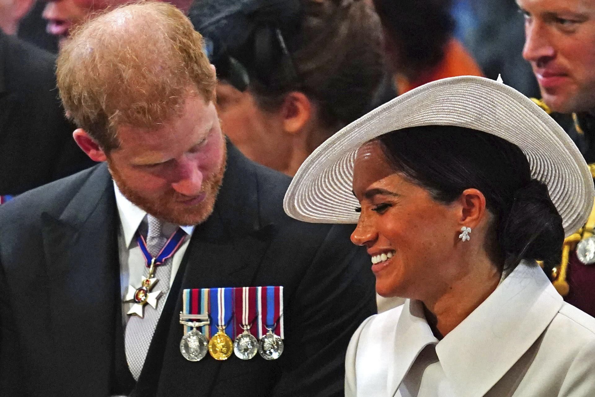 El príncipe Harry y Meghan Markle, durante la celebración del Jubileo de la Reina Isabel II
