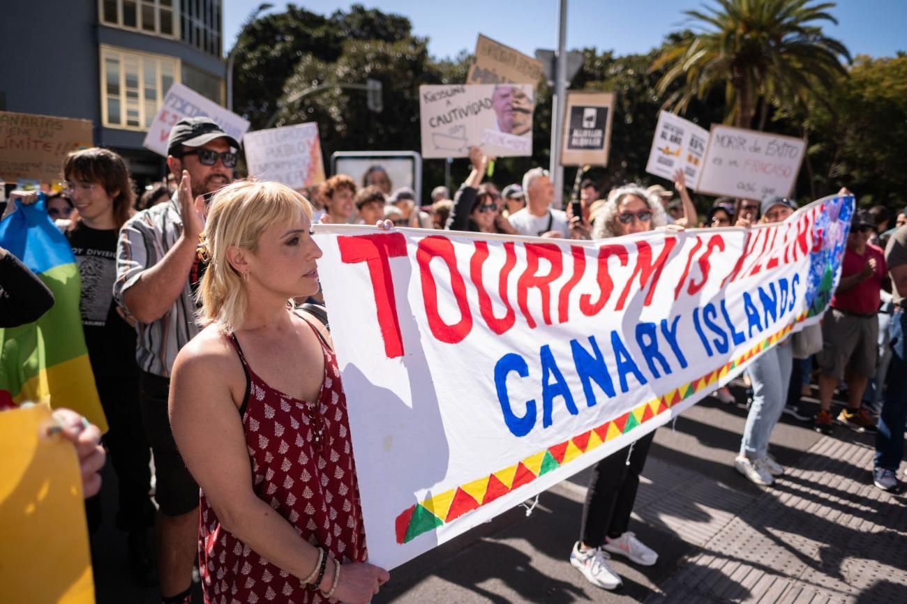 Manifestación contra el modelo turístico en Tenerife