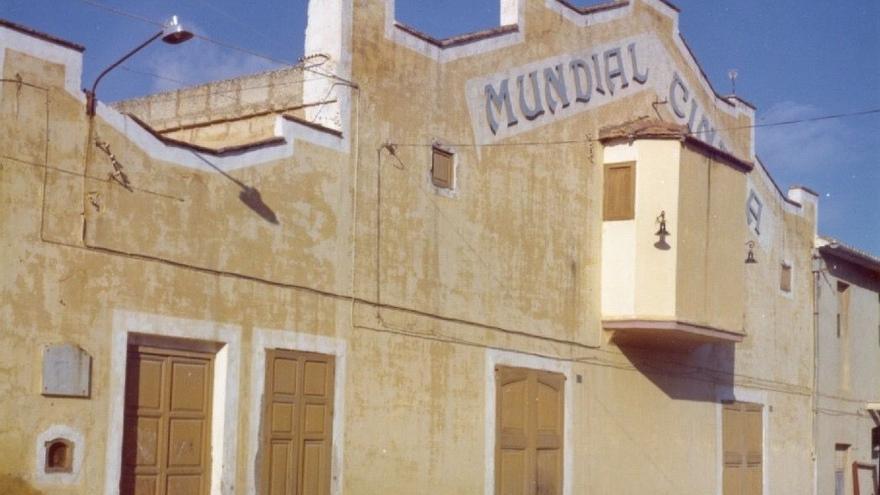 Descobrir els teatres, cinemes i casinos i l&#039;alqueria andalusina de Benimarmut de Pedreguer