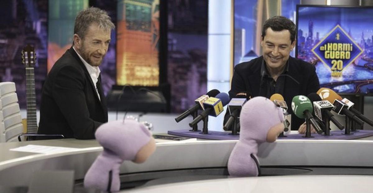 Pablo Motos y Juanma Moreno, presidente de la Junta, con Trancas y Barrancas.