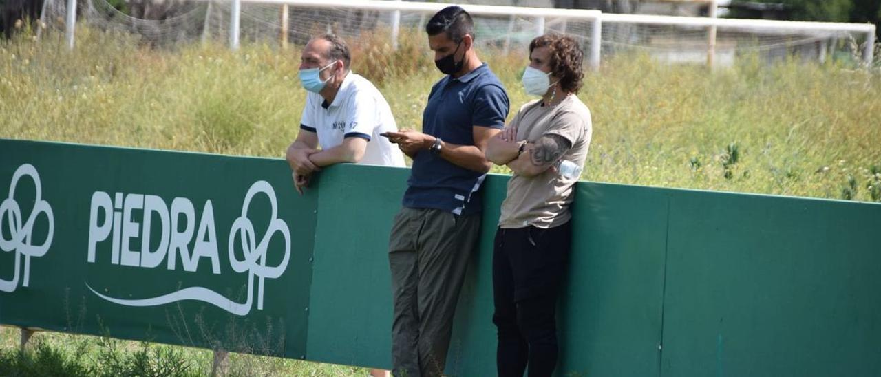 Juanito y Raúl Cámara, en un entrenamiento del Córdoba CF en la Ciudad Deportiva.