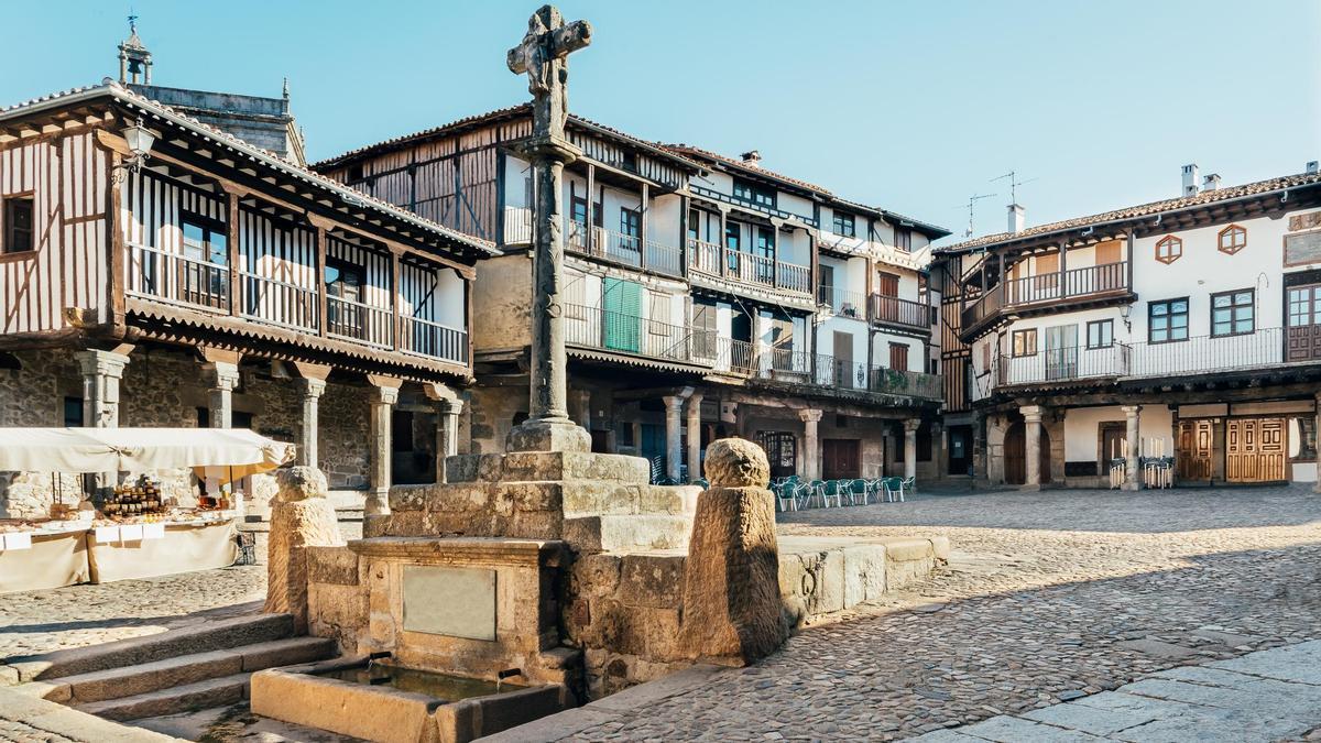 Es uno de los pueblos más bonitos de Salamanca y de España