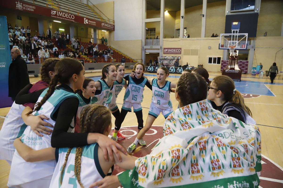 La selección cordobesa gana la final del Campeonato de Andalucía mini femenino de baloncesto