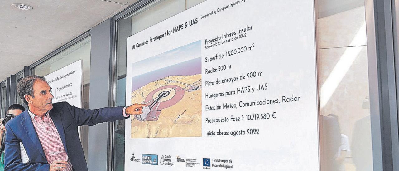 Presentación del  futuro estratopuerto de Fuerteventura para el lanzamiento de pseudosatélites.