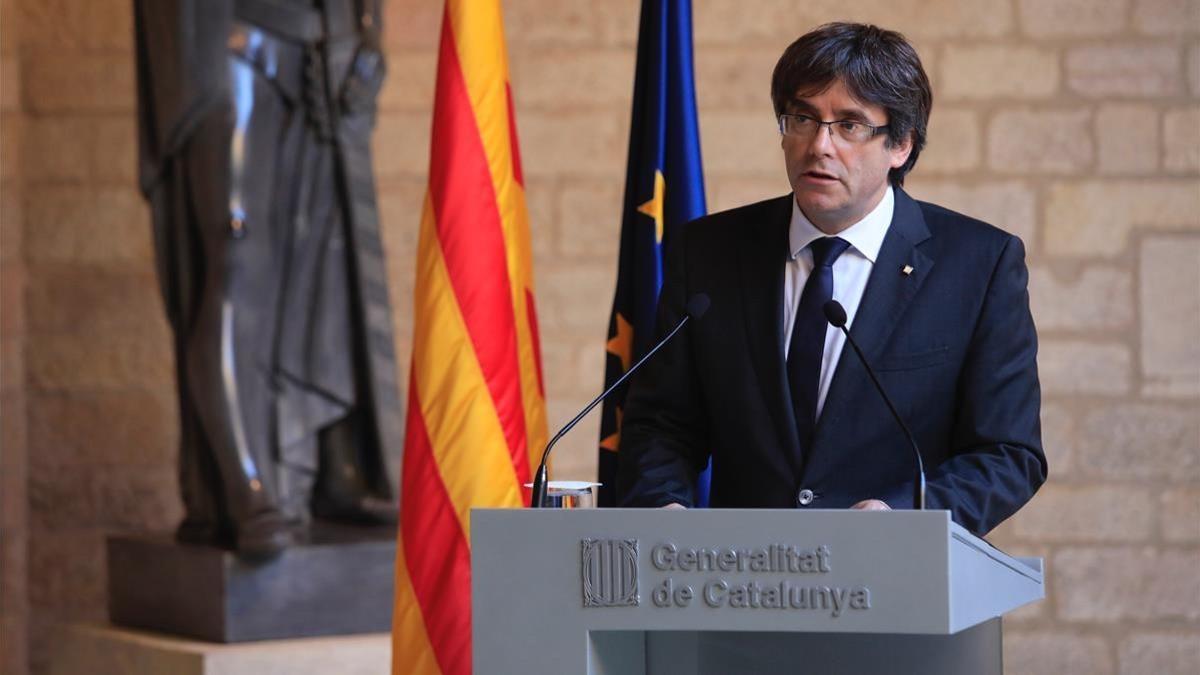 El president Carles Puigdemont, durante su comparecencia en el Palau de la Generalitat.