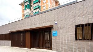Fachada del nuevo CUAP de Cornellà, en el barrio de Gavarra.