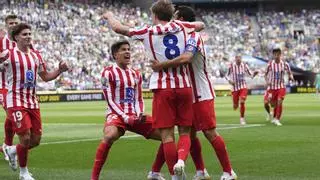 Barrios mantiene con vida a un frágil Atlético que no neutraliza la herida del PSG (1-3)