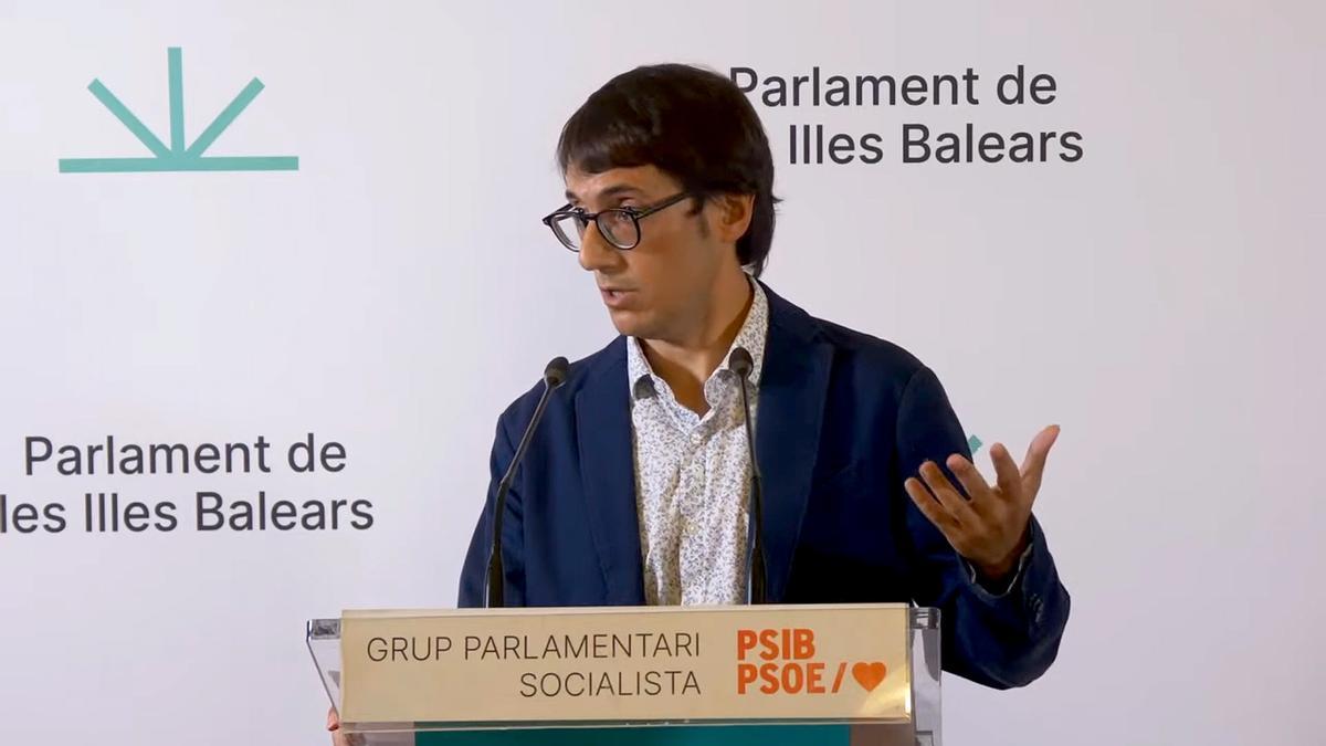 El portavoz del PSIB-PSOE en el Parlament, Iago Negueruela.