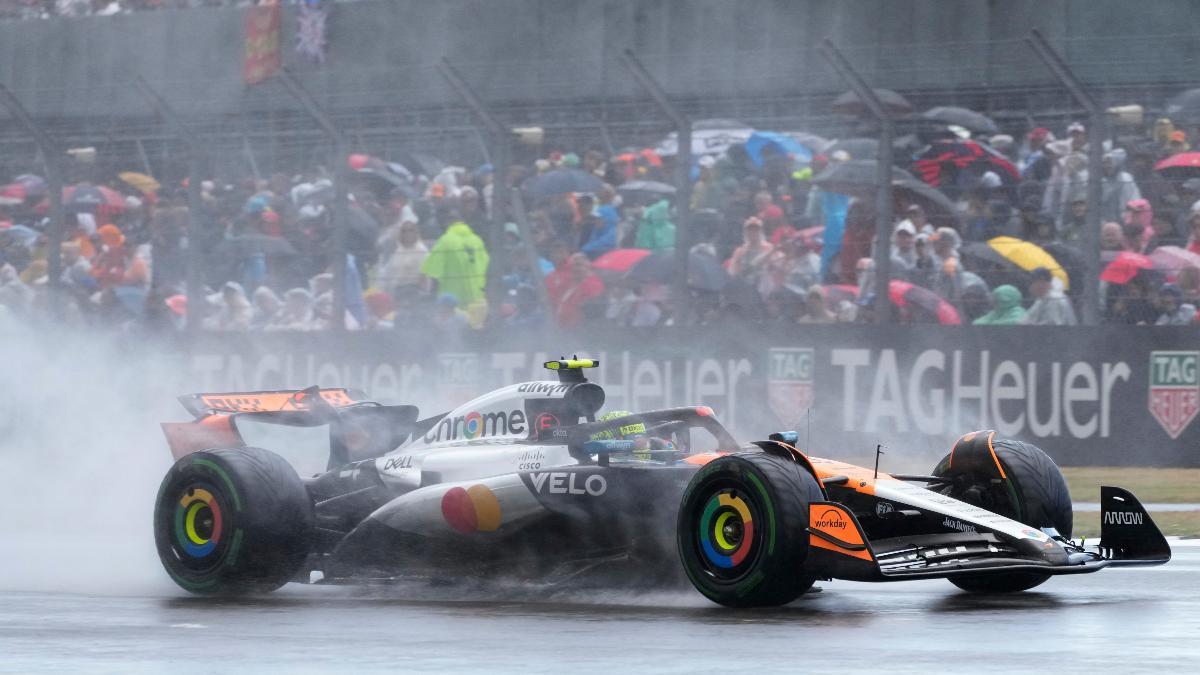 Lando Norris, bajo la lluvia en Silverstone