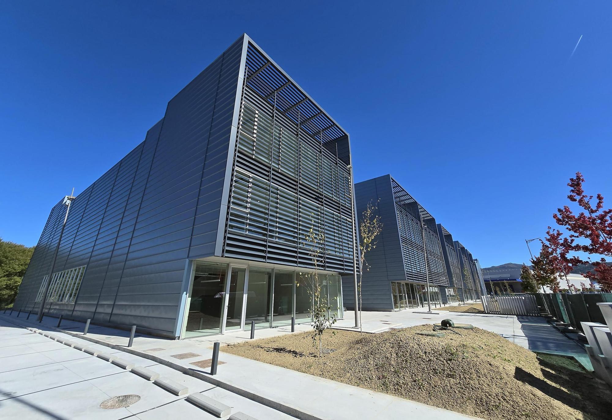 Visita a las nuevas naves de la Zona Franca para empresas tecnológicas en Pordo do Molle