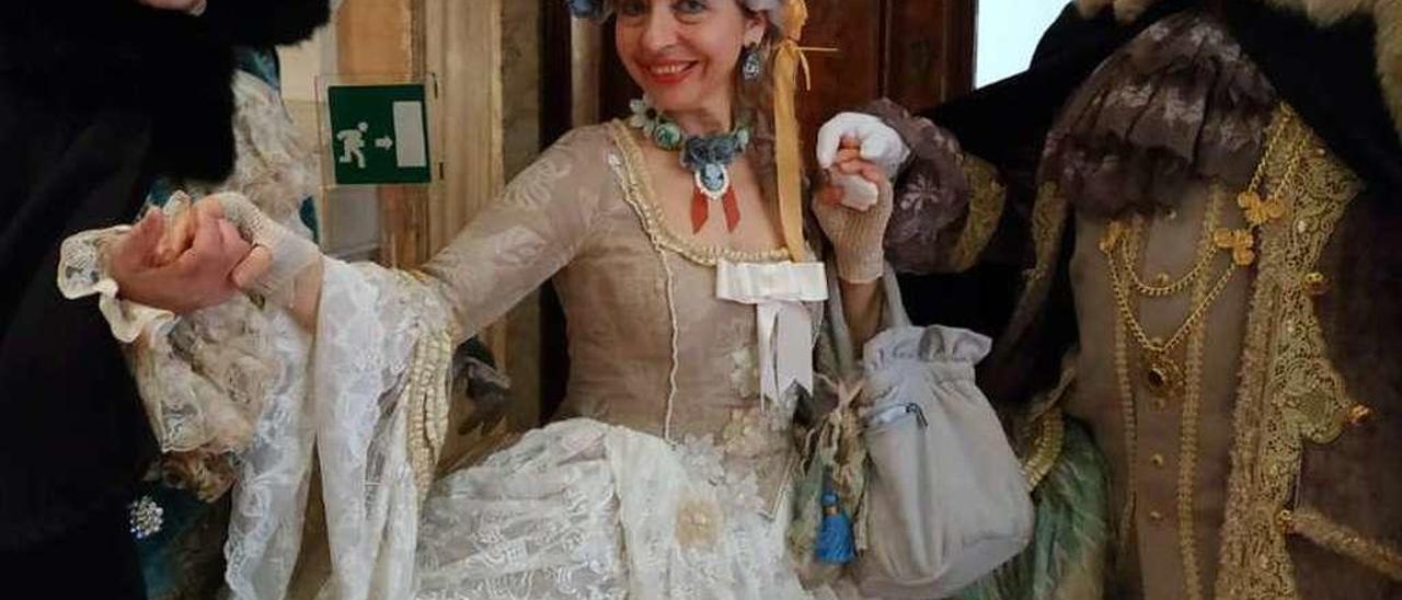 Maribel Zarzuela, en la última fiesta antes de cancelarse el domingo el Carnaval de Venecia.