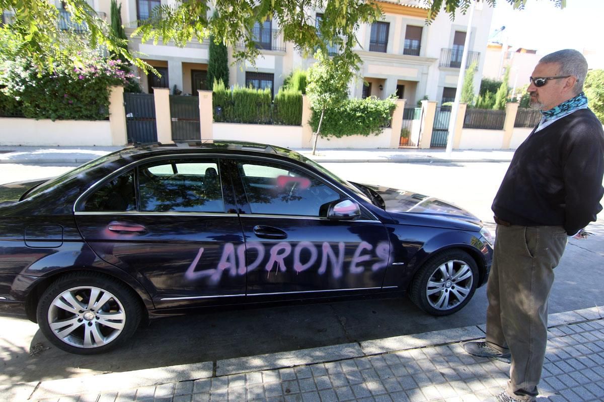 Pintadas en el barrio de Mirabueno