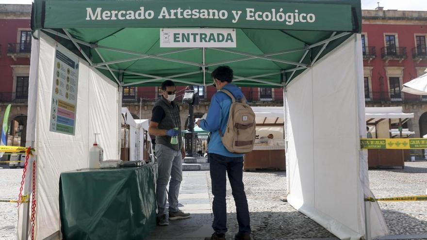 El Mercado Artesano y Ecológico de Gijón reabre sus puertas