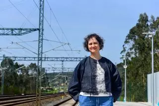 Los usuarios del tren en Cerceda, hartos de las pocas frecuencias y de una estación alejada: «Ao final, a xente resígnase»