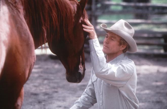 Robert Redford en un fotograma de la película El hombre que susurraba a los caballos