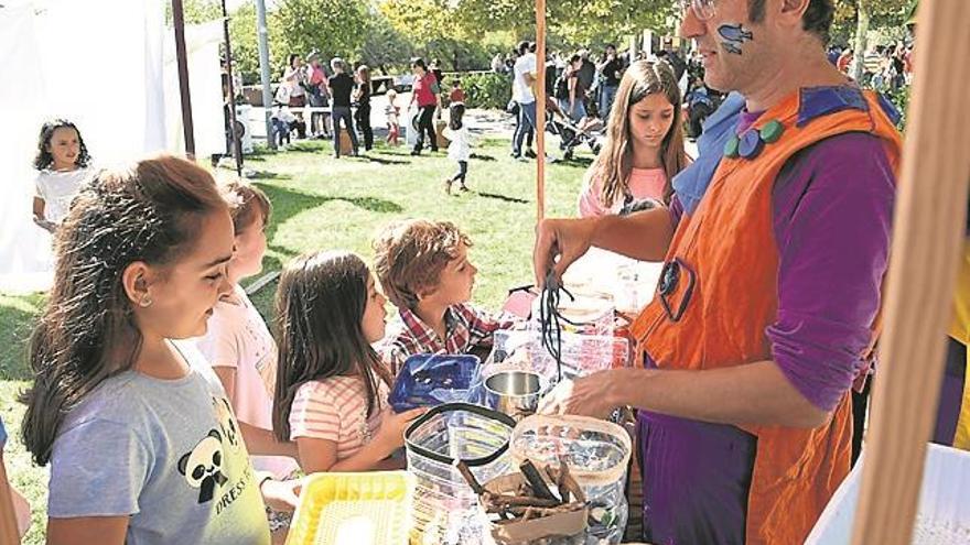 A jugar en el ‘Río y juego’ y a bailar