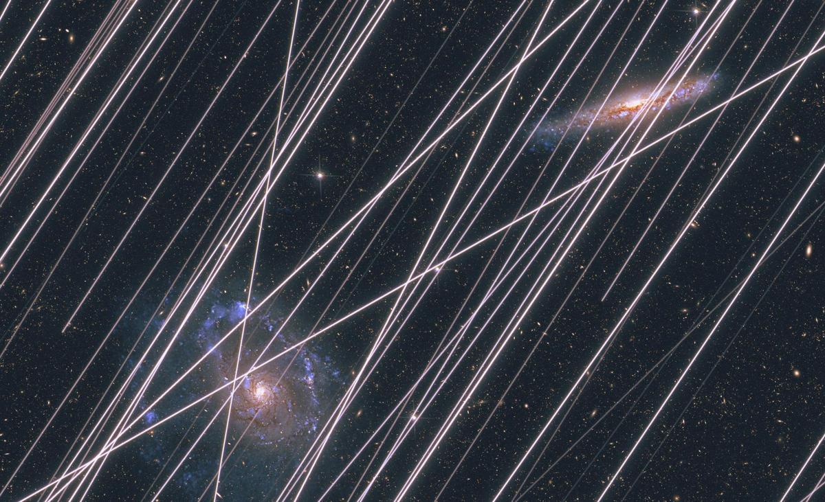 Simulación del impacto de las constelaciones de satélites propuestas, en el caso de que se lanzaran un millón de satélites, aproximadamente la mitad de la cantidad propuesta por la insutris a Julio de 2026.