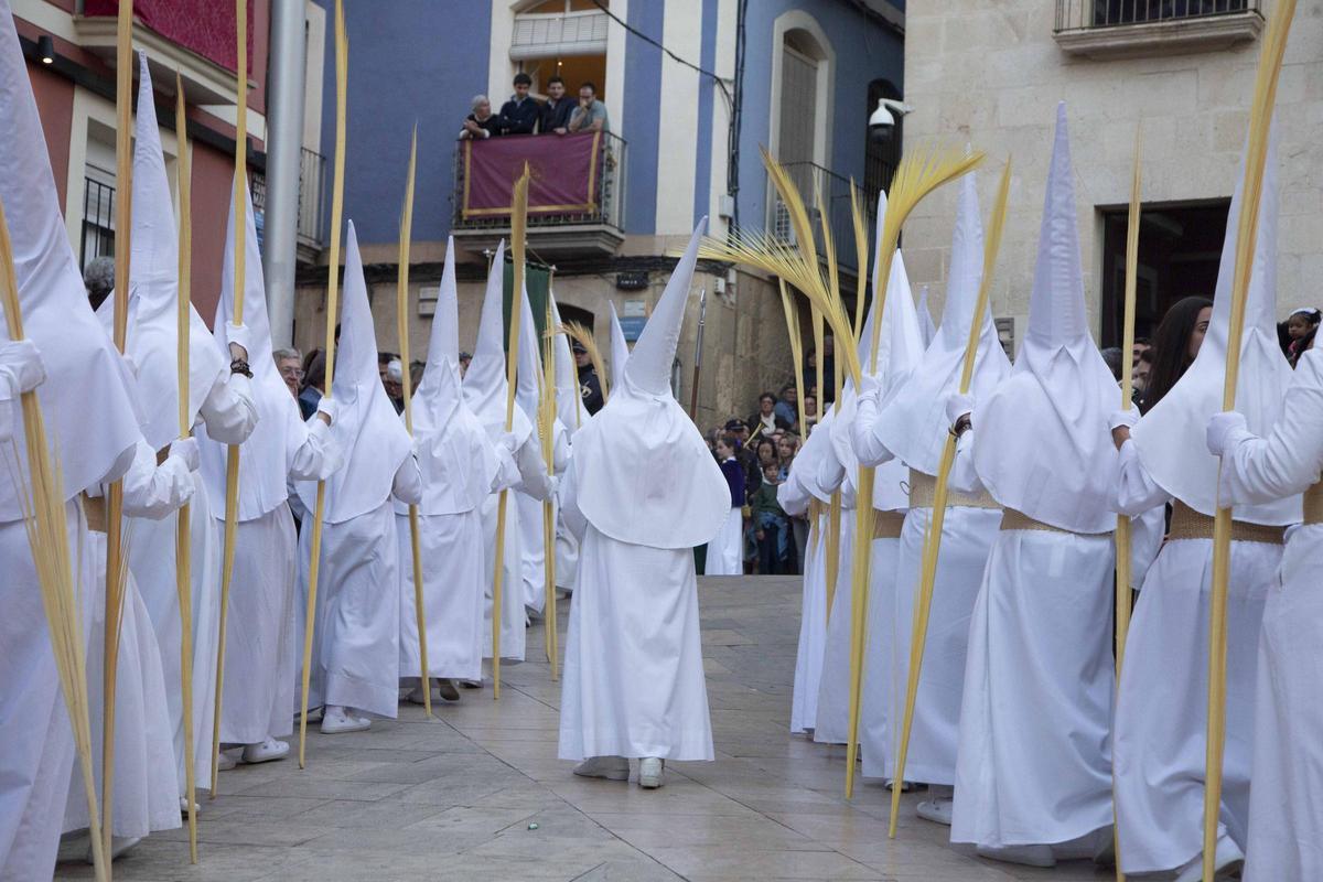 Alicante vive uno de los momentos más especiales del Martes Santo con la procesión del Cristo del Mar