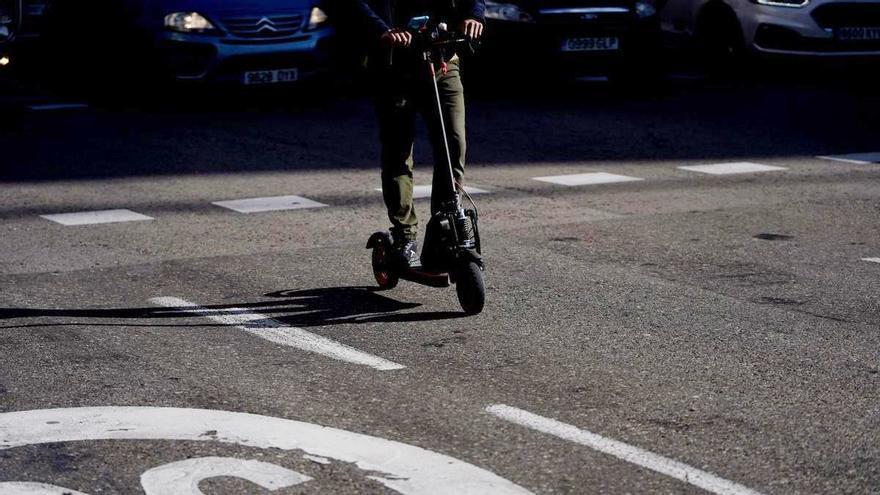 Herido un menor en A Coruña al explotar la batería de un patinete eléctrico