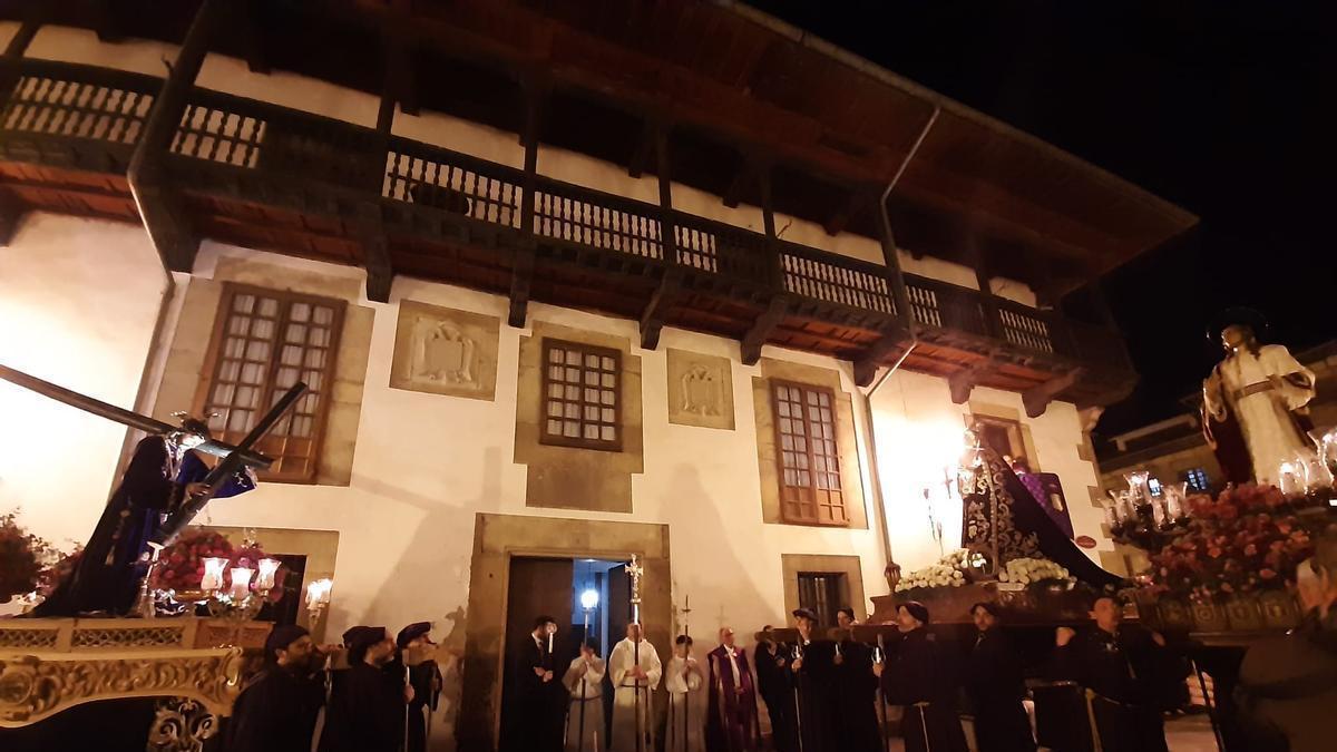 VÍDEO: Así fue la procesión del Encuentro en Villavicosa