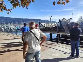 Calcinado el local del puerto deportivo en una noche sin bomberos en O Morrazo