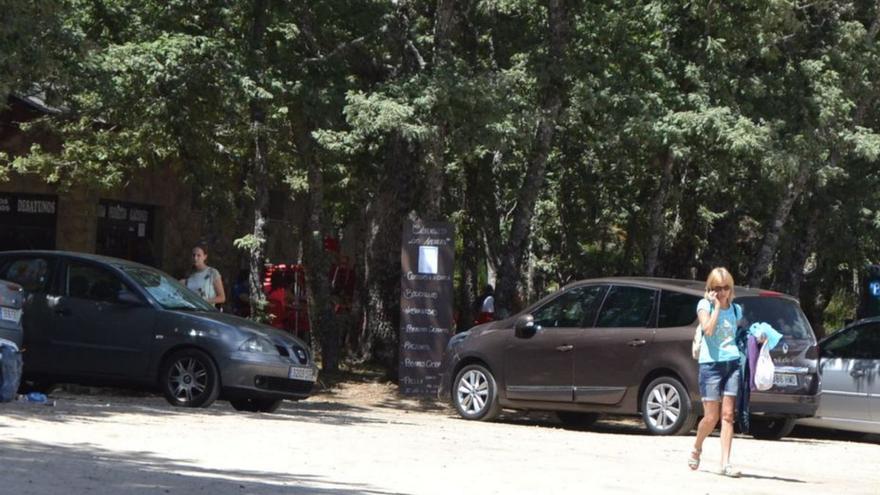 Galende ordenará más de 100 plazas de aparcamiento en el Lago de Sanabria