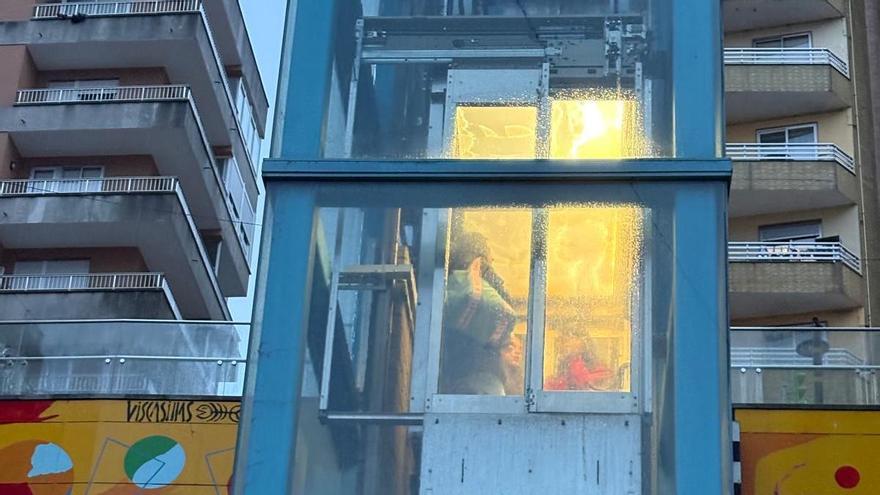 Una avería atrapa a varios usuarios en el ascensor de Marqués de Valterra / Cedida