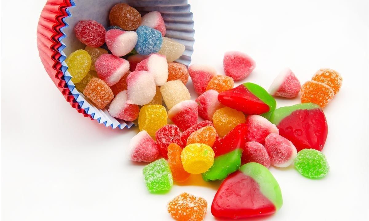 zentauroepp29907011 alimentos con colorantes  chuches  gominolas  foto  123rf180624121452