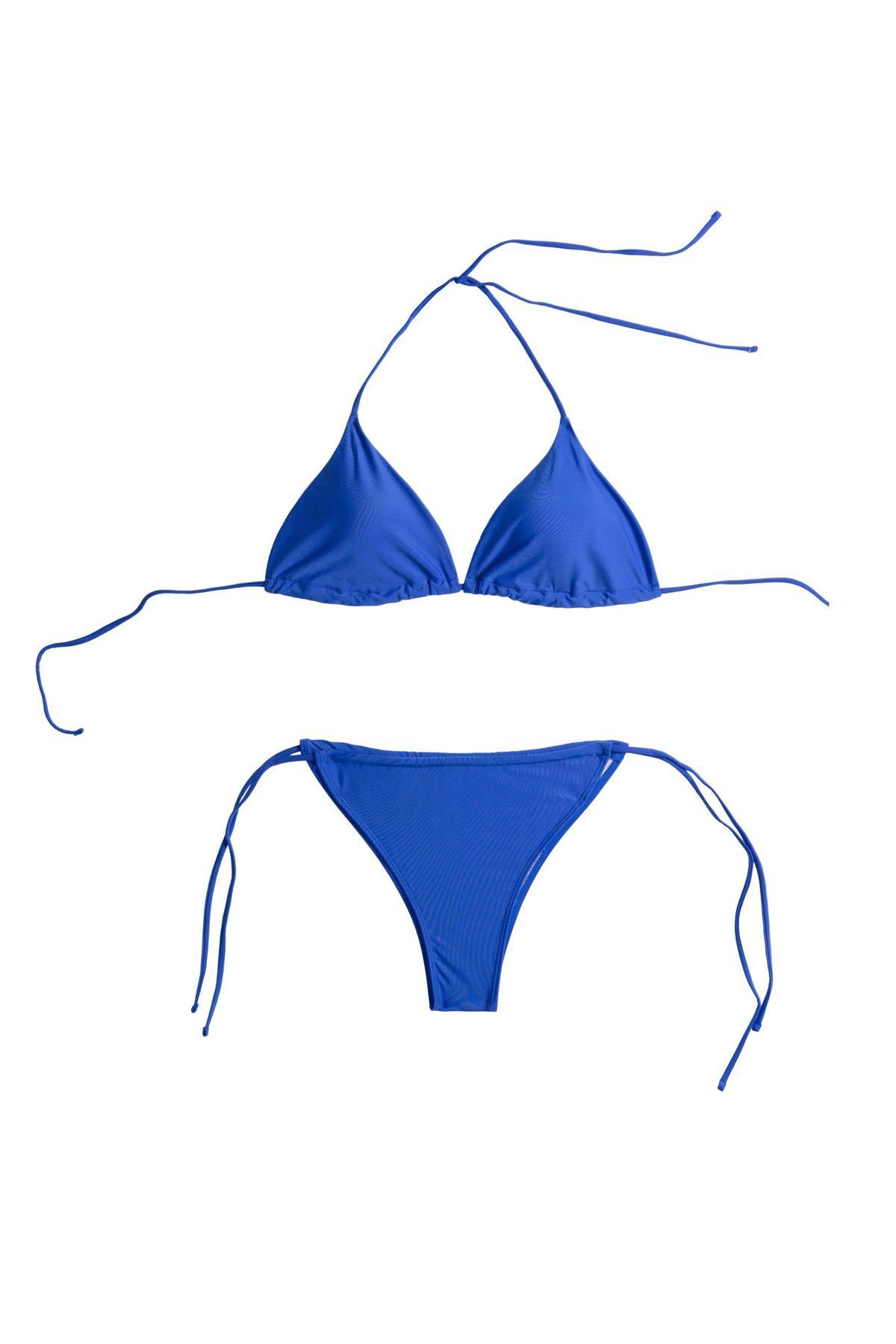 Bikini azul eléctrico de SHEIN.