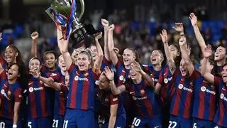 El Barça celebra su título de Liga pese al desplante de Laporta y Rocha: "¡Vamos a por los 4 títulos, lo daremos todo!"