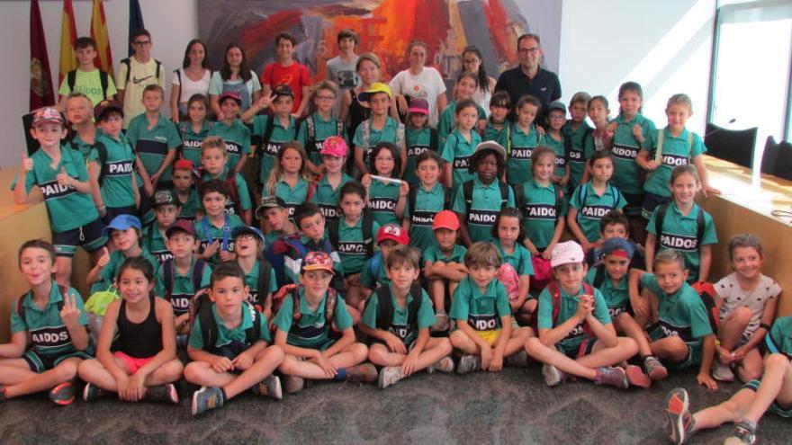 Alumnes de l&#039;Escola Paidos visiten l&#039;Ajuntament de Sant Fruitós