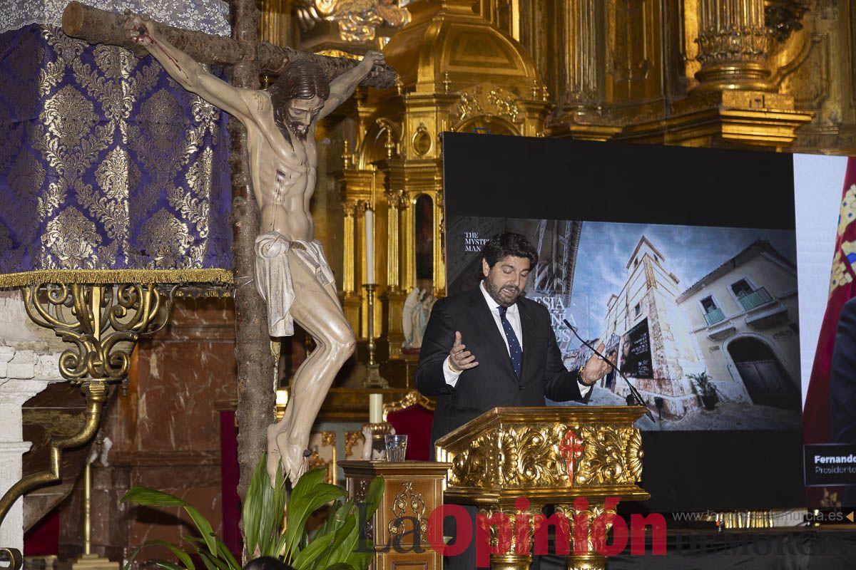 Así ha sido la inauguración de la exposición The Mystery Man en Caravaca. Descubre como es la muestra que atrae a miles de personas