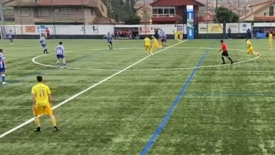 Jacobo Millán, del Juventud Cambados, marca el gol más rápido de la historia del fútbol en Valadares