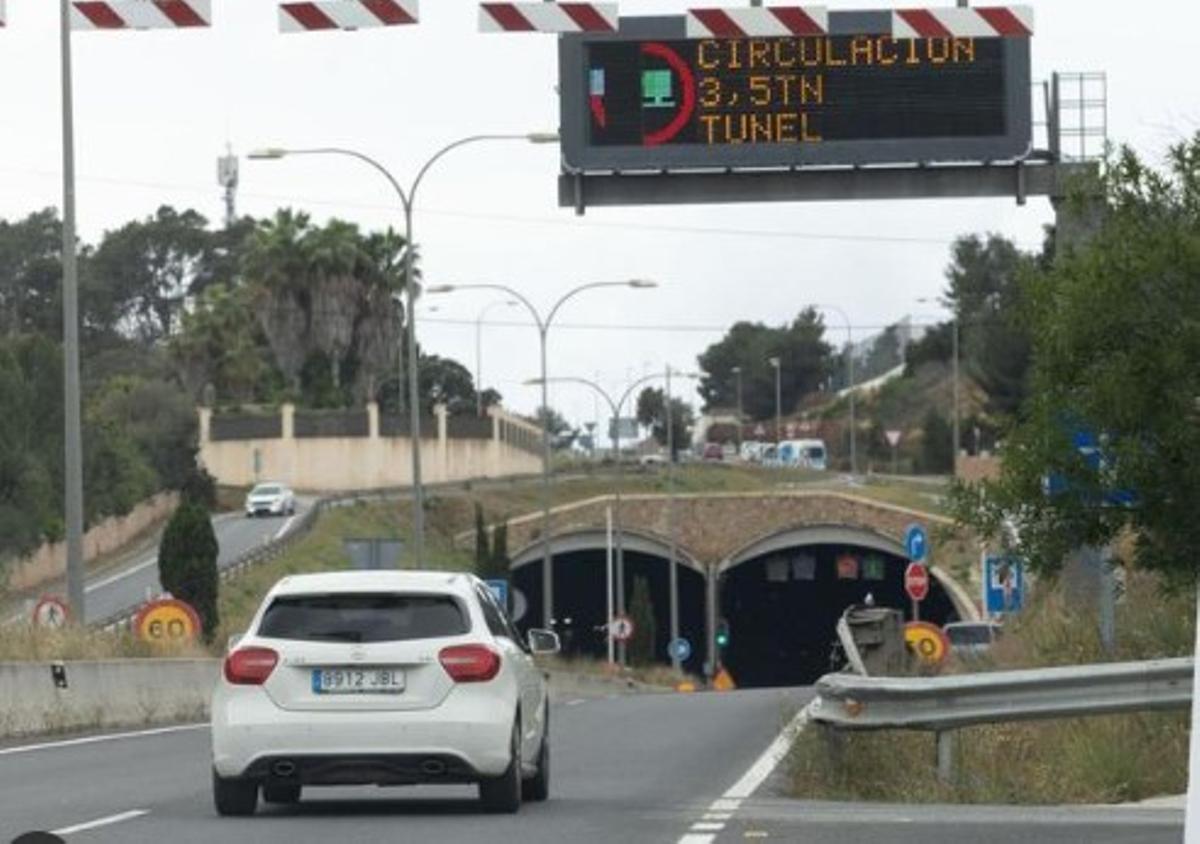 Una avería deja sin luz durante horas a 243 abonados en Sant Rafel