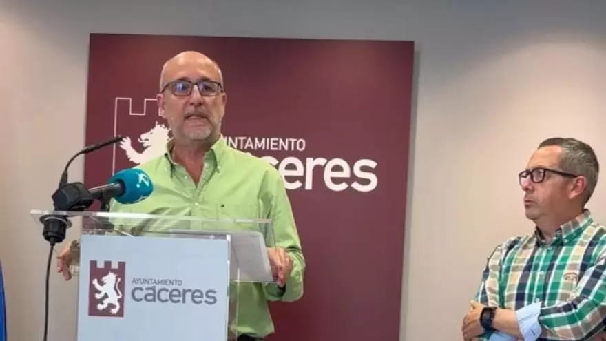 Vídeo | El concejal cacereño Tirso Leal amenaza con querellarse contra el PSOE
