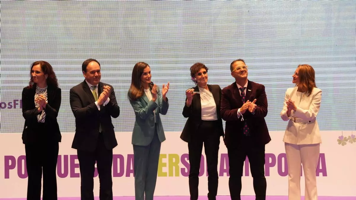La reina Letizia reivindica desde Castellón la equidad en el acceso al tratamiento y diagnóstico de enfermedades raras