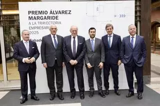 EN IMÁGENES | Entrega del XIV Premio Álvarez Margaride a Luis Rodríguez-Ovejero