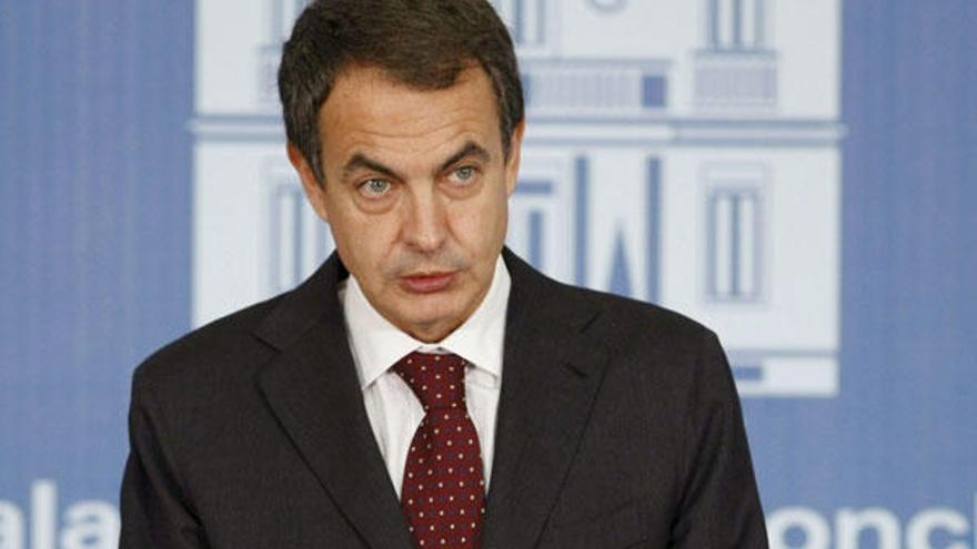 Zapatero durante su intervención en la presentación del Informe Económico 2009.