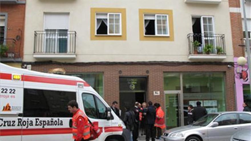 Cuatro heridos leves en el incendio de una casa en San Roque