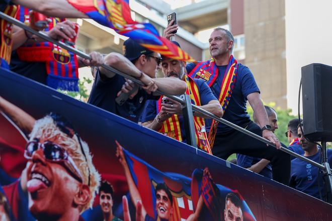 ¡De locos! Las mejores imágenes de una ciudad entregada al Barça