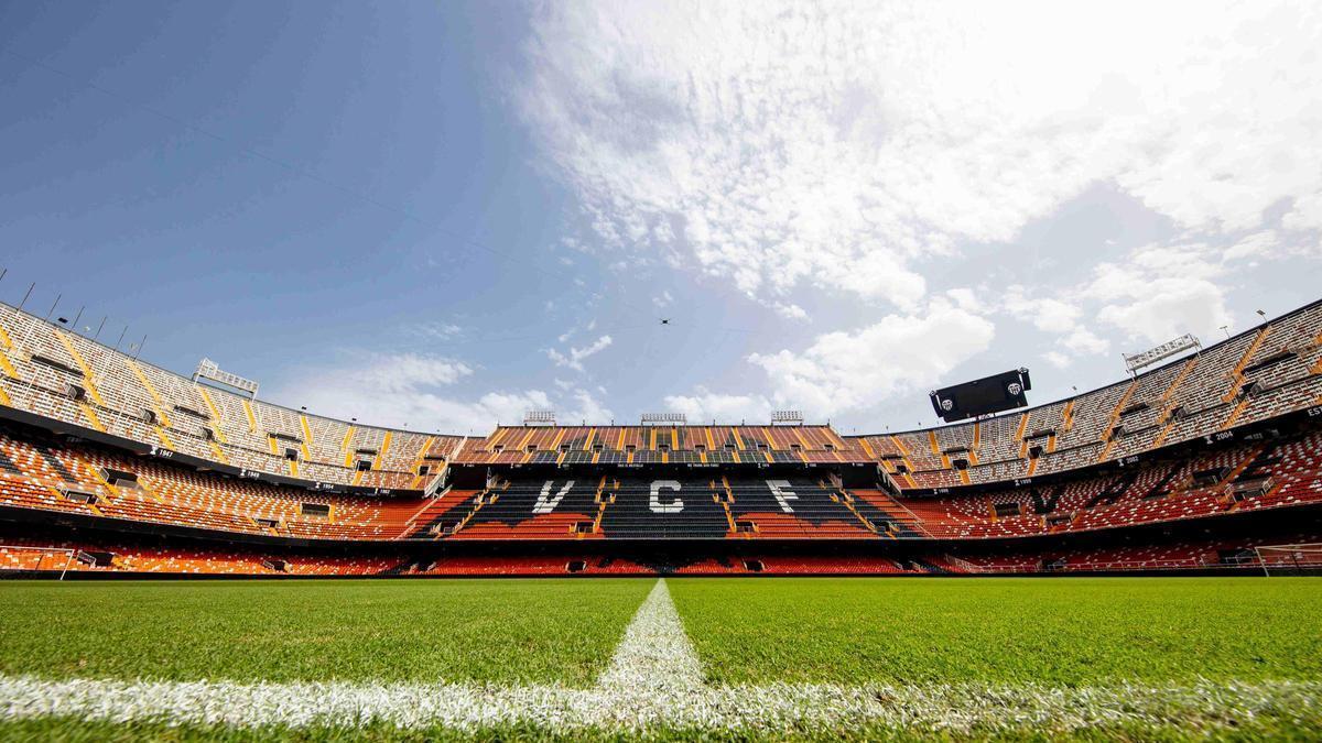 Así es el vídeo de la campaña de abonos para el último año de Mestalla que recorre la historia mítica del Valencia CF