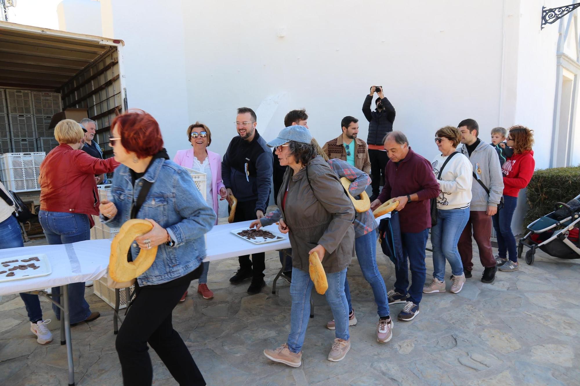 Almuerzo popular y reparto de más rollos en el Día de la Dobla en l&#039;Alcora