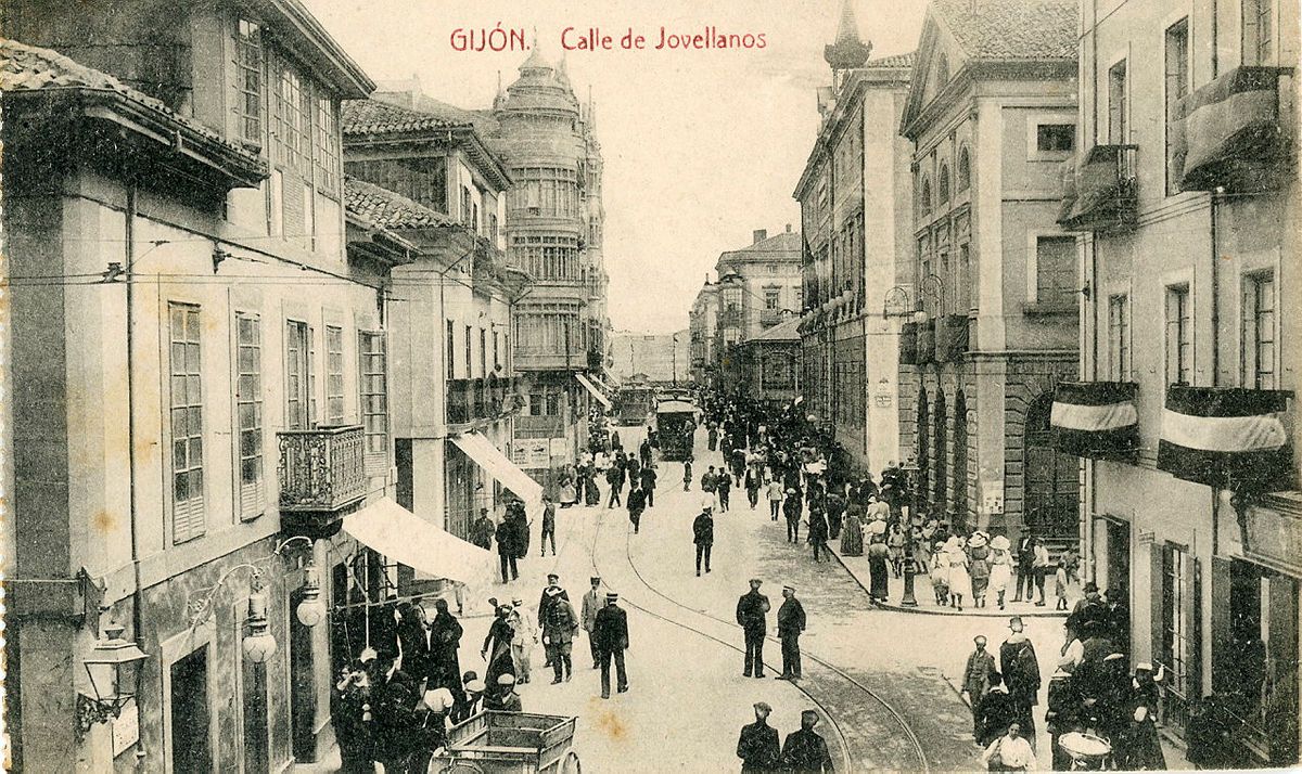 La evolución de Gijón a través de las postales