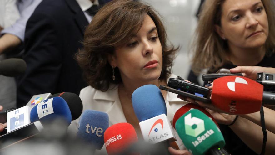 Soraya Sáenz de Santamaría, a su llegada al desayuno informativo.