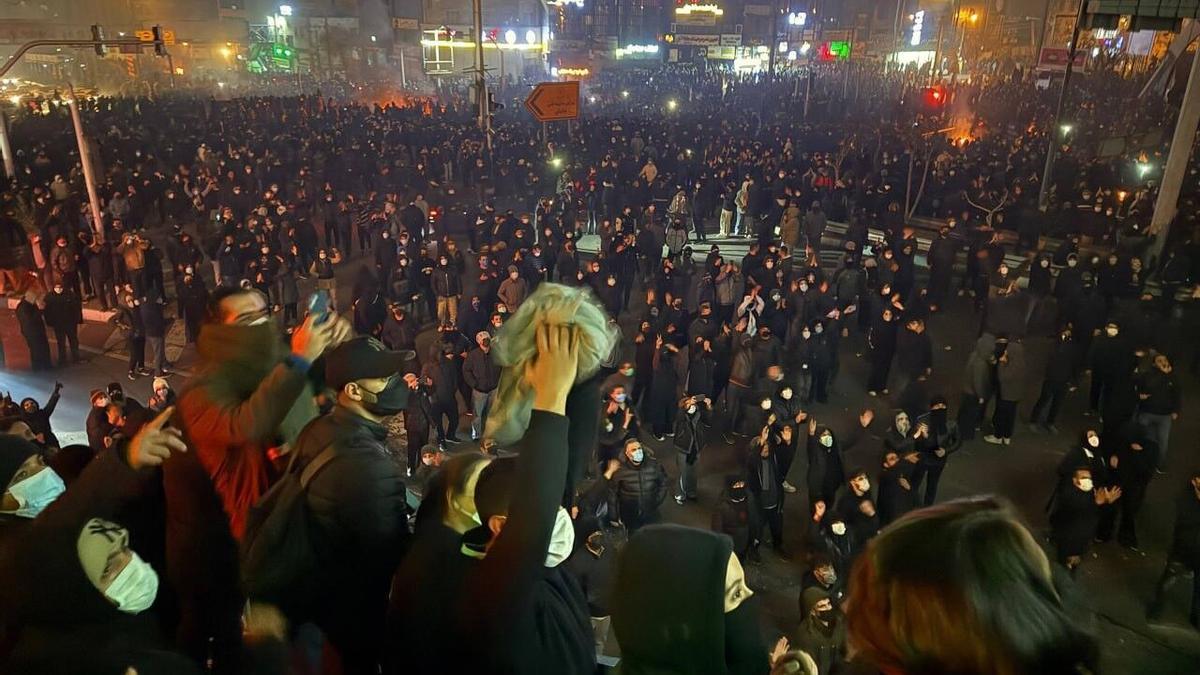 Manifestación contra el Gobierno en Teherán, este sábado.
