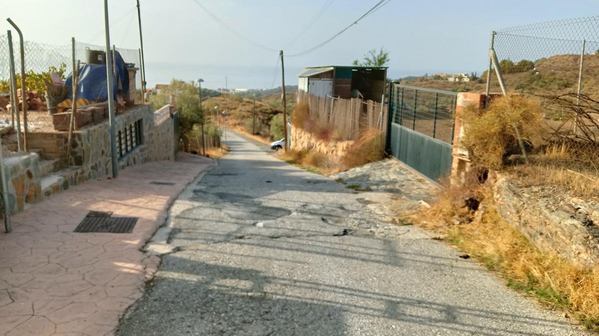 Carril de Pizarro en Benagalbón.